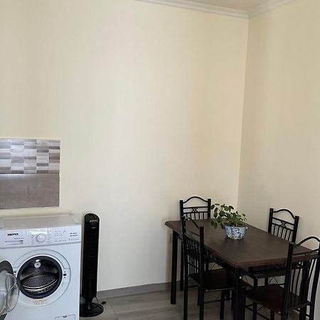 Rest & Relax Hotel يريفان المظهر الخارجي الصورة